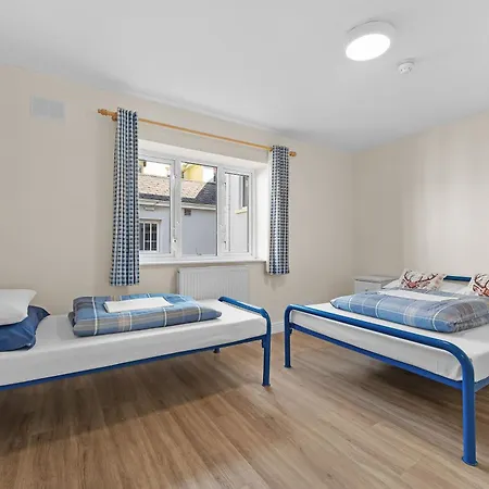 格兰达洛国际青年旅舍 旅馆 *