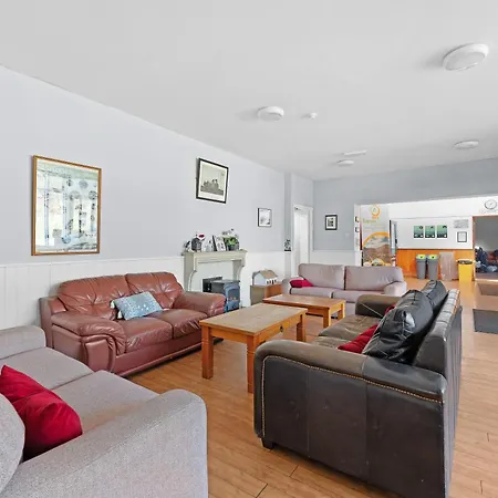 Glendalough International Youth Ostello *