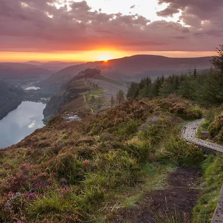 格兰达洛国际青年旅舍 *