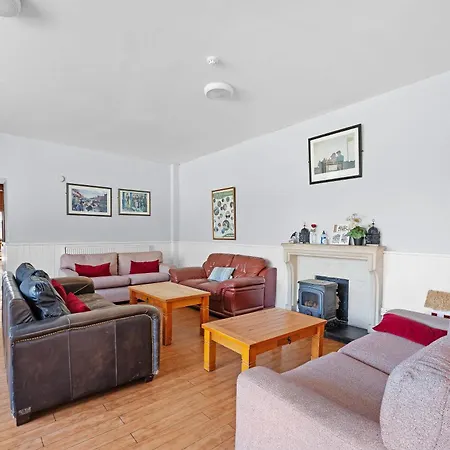 Glendalough International Youth Hostel *