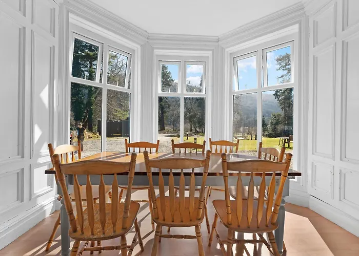 Glendalough International Youth Laragh