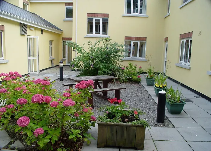 Glendalough International Youth * Laragh